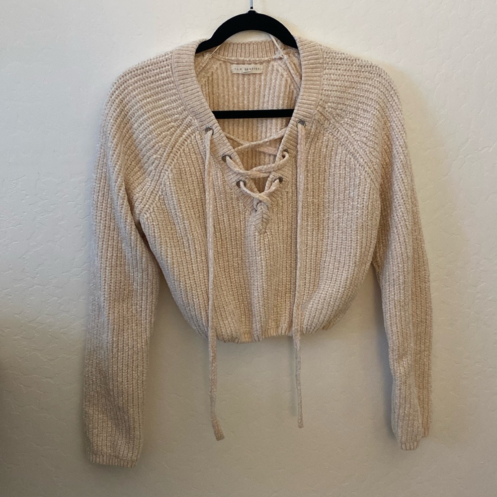 Soft Cropped Cream Sweater Size Small